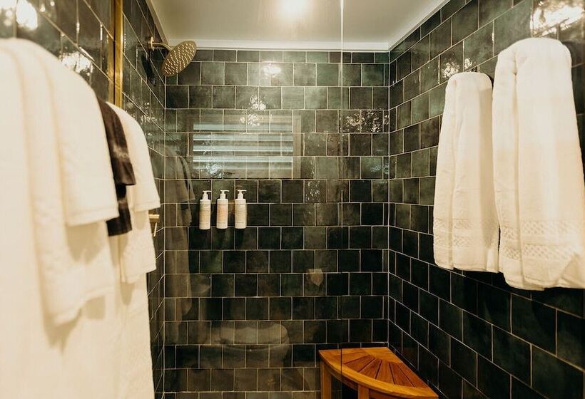 هتل King Christian