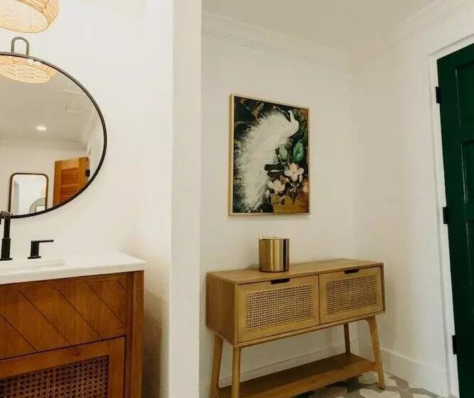 هتل King Christian