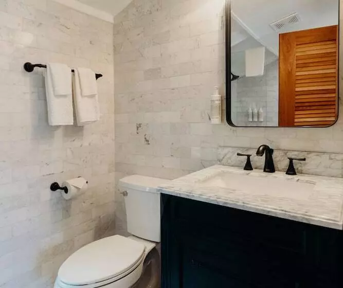 هتل King Christian