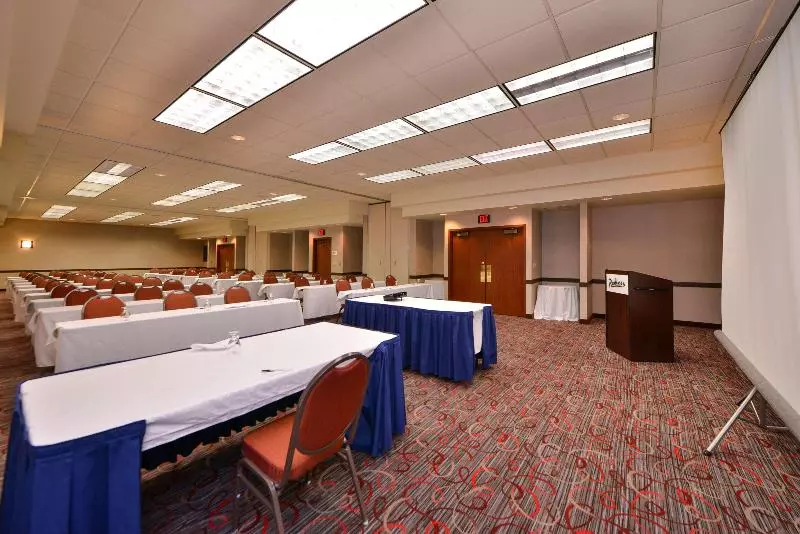 Hotel Radisson  Madison