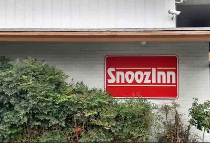 酒店 Snooz Inn