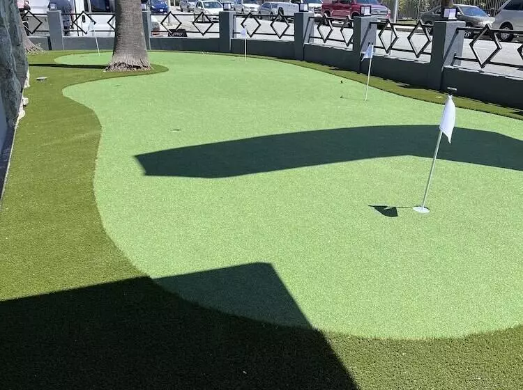 فندق Surf City Inn & Suites