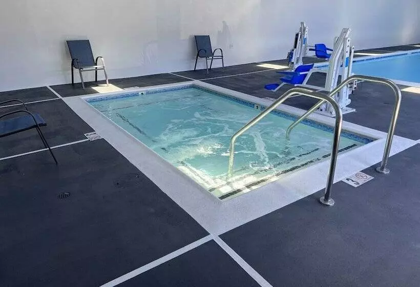 فندق Surf City Inn & Suites