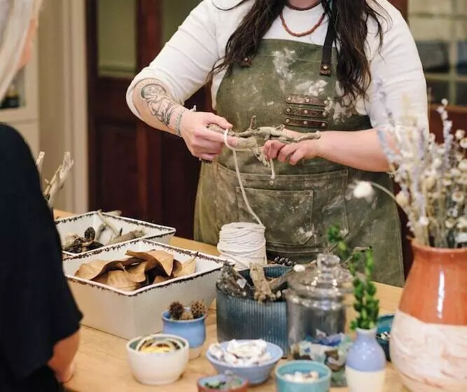 ホテル The Tides Inn