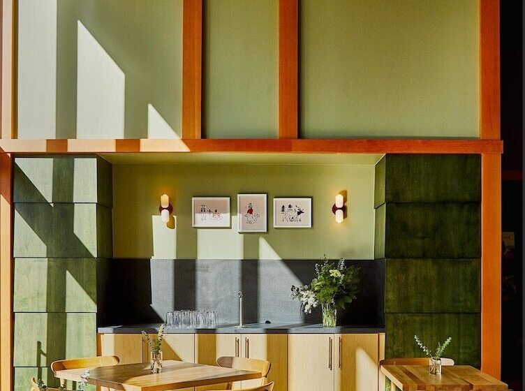 هتل Trailborn Rocky Mountains