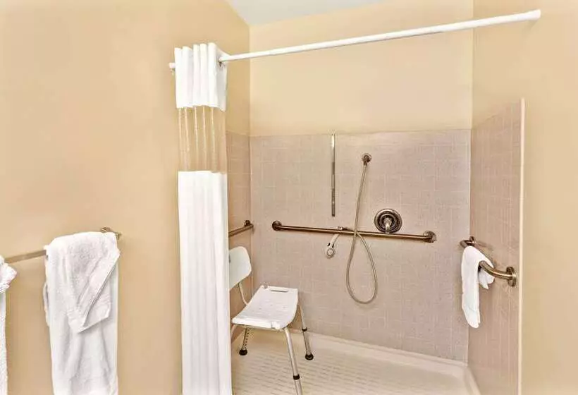 Отель Travelodge By Wyndham Burbankglendale