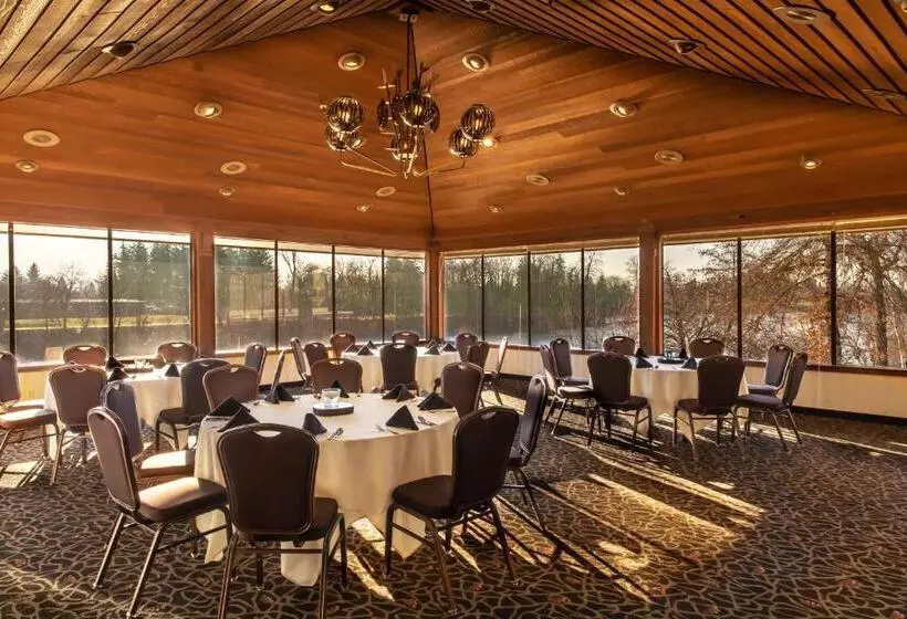 ホテル Valley River Inn