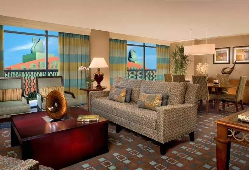 Отель Walt Disney World Dolphin