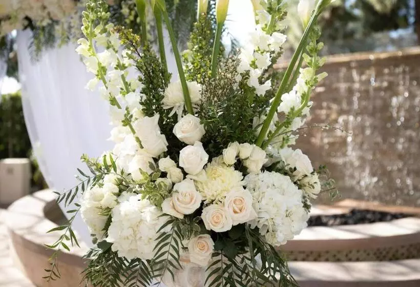 ホテル Warner Center Marriott Woodland Hills