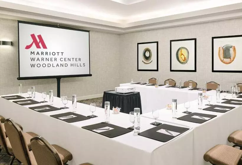 ホテル Warner Center Marriott Woodland Hills