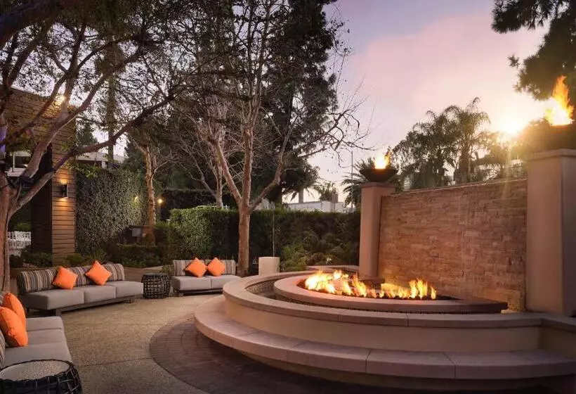 ホテル Warner Center Marriott Woodland Hills