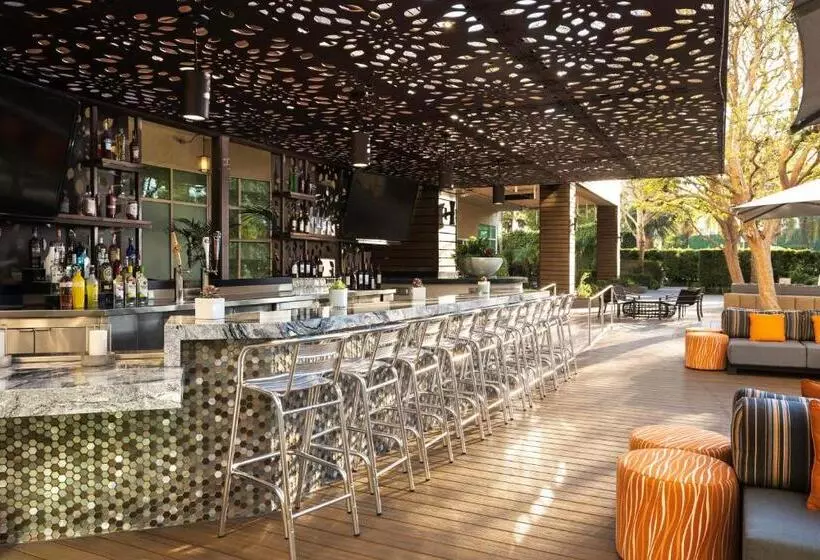 ホテル Warner Center Marriott Woodland Hills