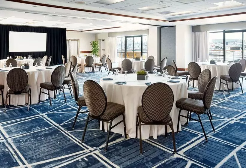 Waterfront Hotel, Part Of Jdv By Hyatt