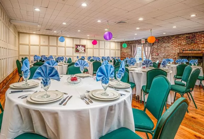 ホテル Wayside Inn