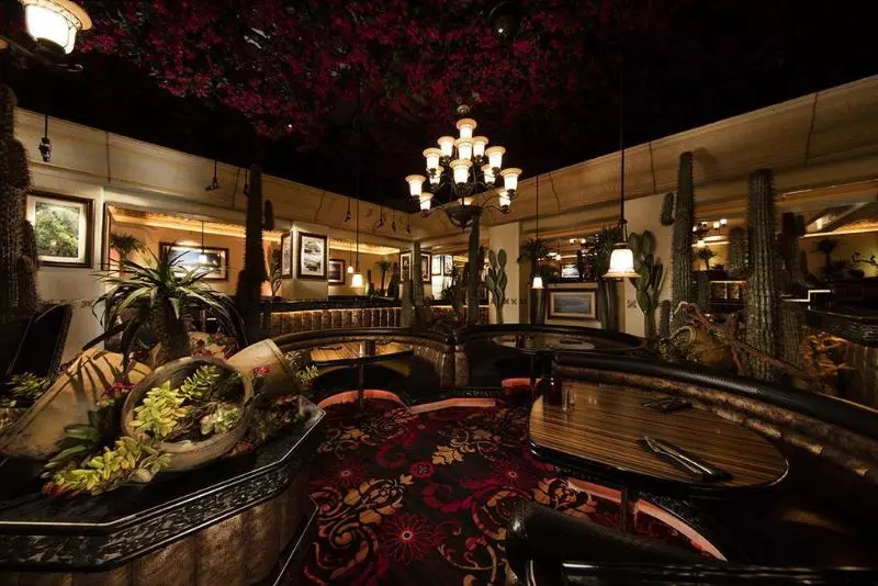 فندق Western Village Inn & Casino