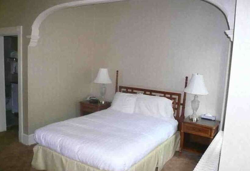 فندق Windsor Inn