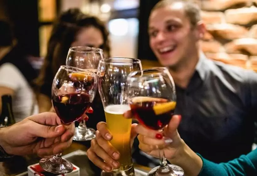 Y O Ranch Hotel And Conference Center