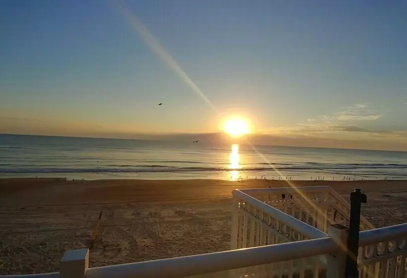 Motelli Tropical Winds Resort