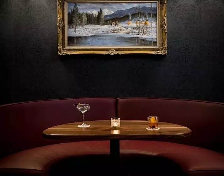 Мотель The Virginian Lodge