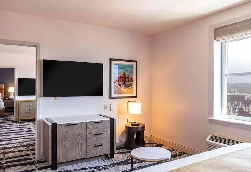 The Yorktowne Hotel, Tapestry Collection By Hilton