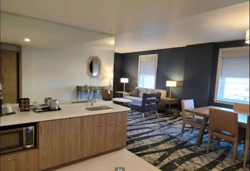 The Yorktowne Hotel, Tapestry Collection By Hilton