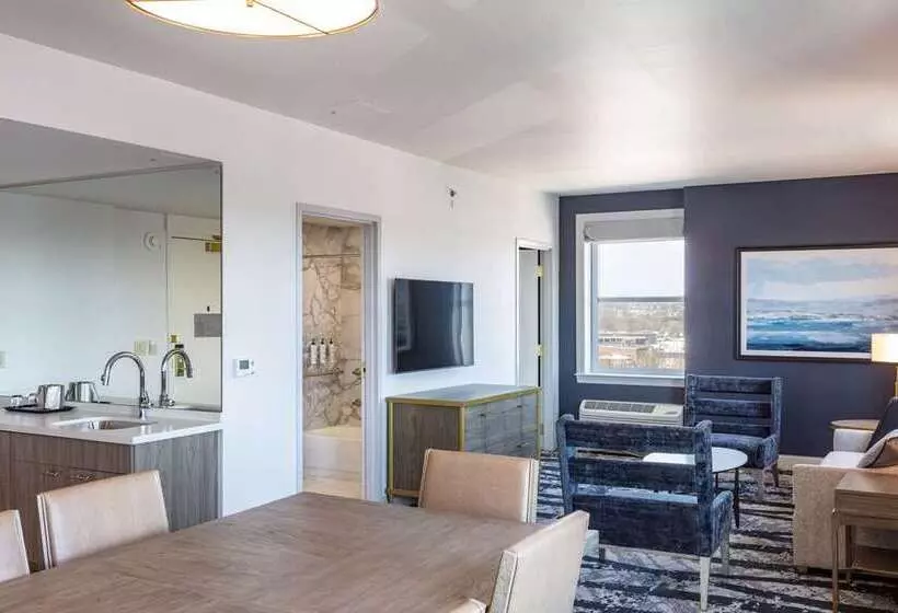 The Yorktowne Hotel, Tapestry Collection By Hilton