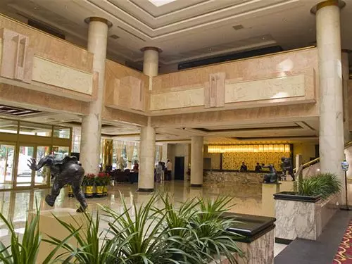 Hotell Beijing Rainbow