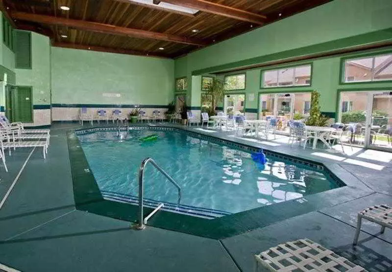 Hotel Courtyard By Marriott Lansing