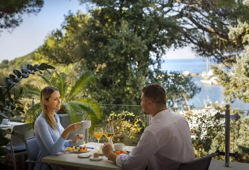 ホテル Maistra Select Pineta