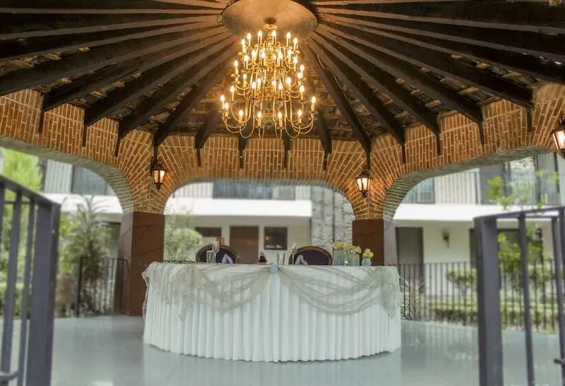 Radisson Hotel & Convention Center Toluca