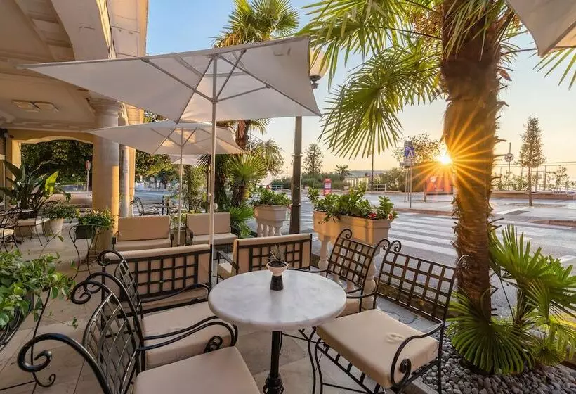 هتل Palace Bellevue   Liburnia