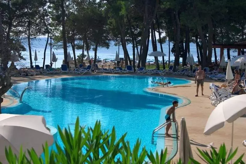 בית מלון כפרי Aurora Plava Laguna