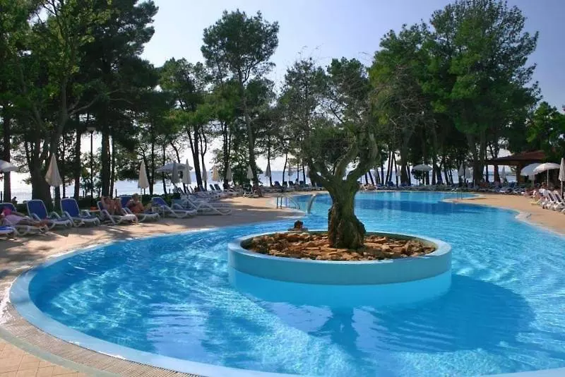 בית מלון כפרי Aurora Plava Laguna