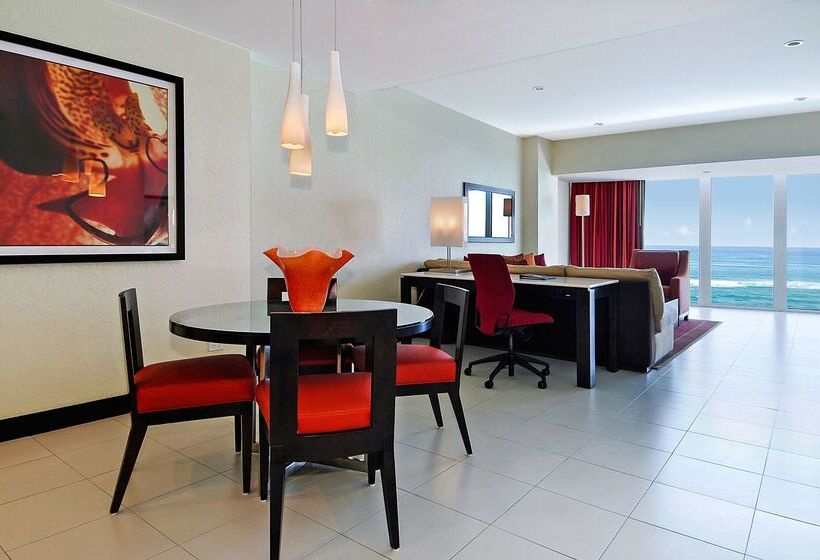 هتل The Condado Plaza