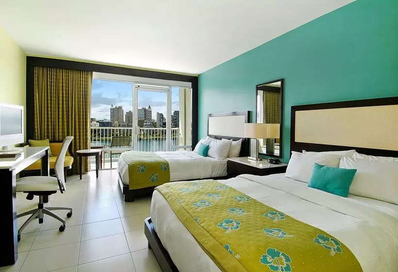 هتل The Condado Plaza