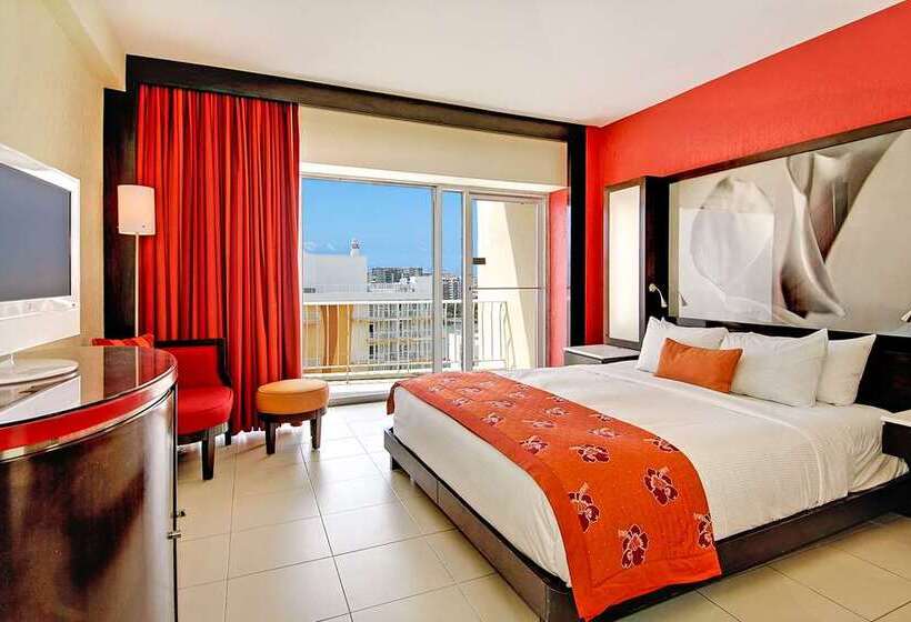 هتل The Condado Plaza