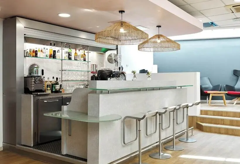B&b Hotel Orly Rungis Aéroport 3 étoiles