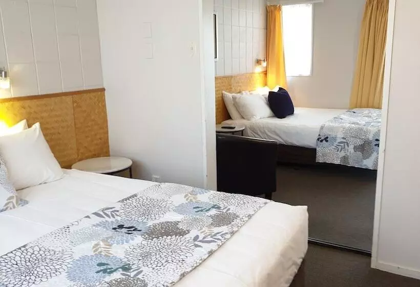 Cameron Road Motel