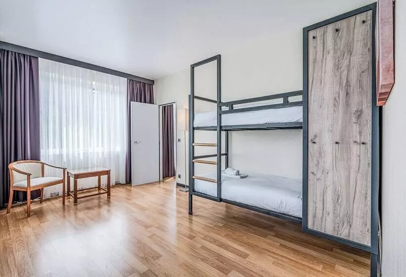 酒店 a&o Brussel Centrum