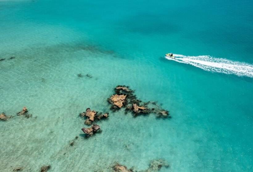 هتل Cambridge Beaches Resort And Spa