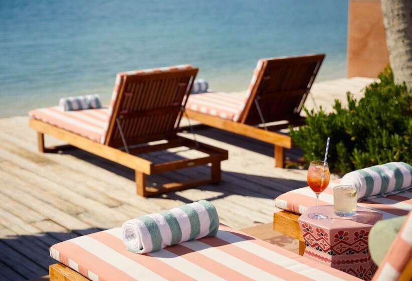 هتل Cambridge Beaches Resort And Spa