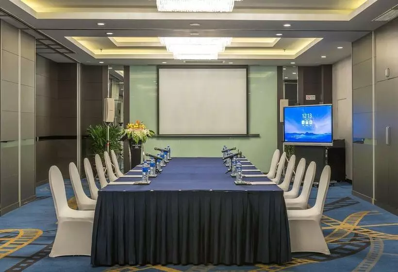 בית מלון כפרי Crowne Plaza Shanghai, An Ihg