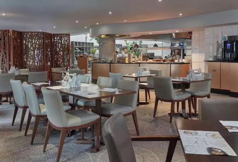 هتل Hilton Cambridge City Centre