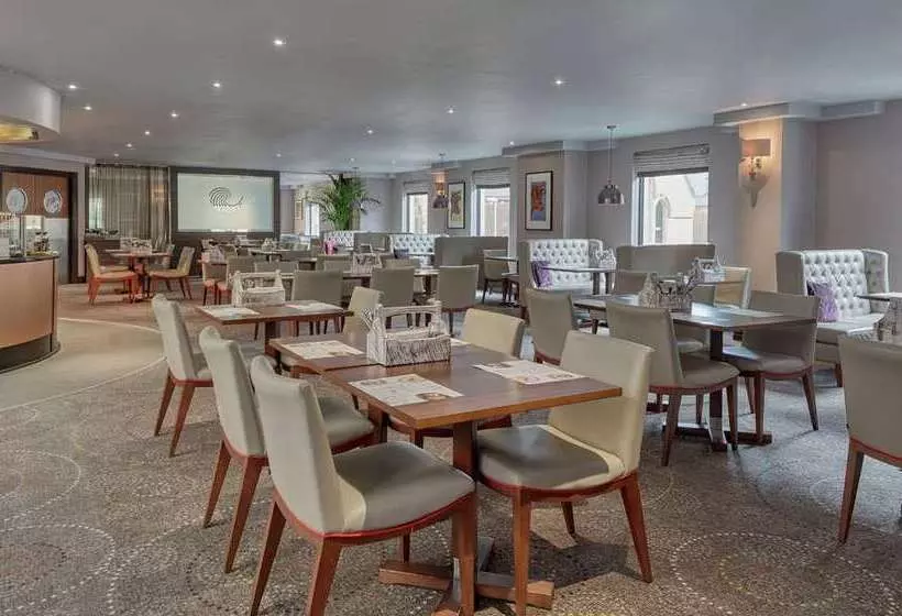 هتل Hilton Cambridge City Centre