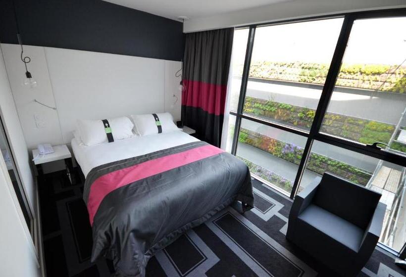 Hotelli Holiday Inn Dijon Toison D Or, An Ihg