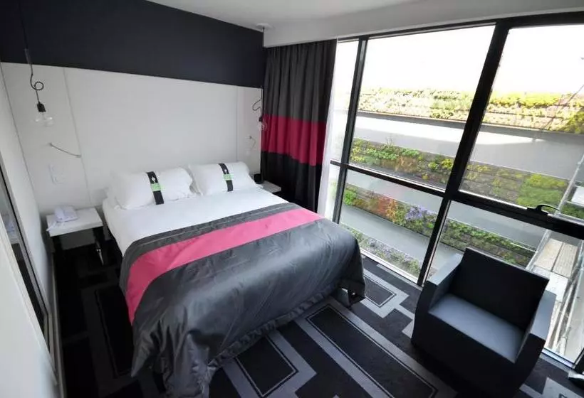 هتل Holiday Inn Dijon Toison D Or, An Ihg