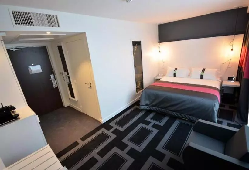 هتل Holiday Inn Dijon Toison D Or, An Ihg