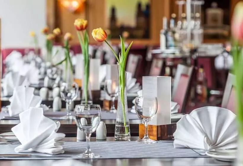 Otel Holiday Inn Munich   South, An Ihg