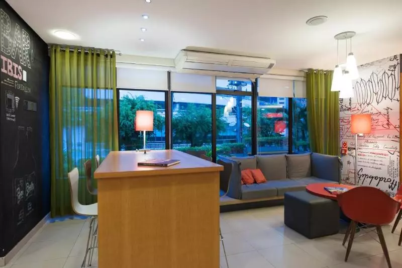 ホテル Ibis Fortaleza Praia De Iracema