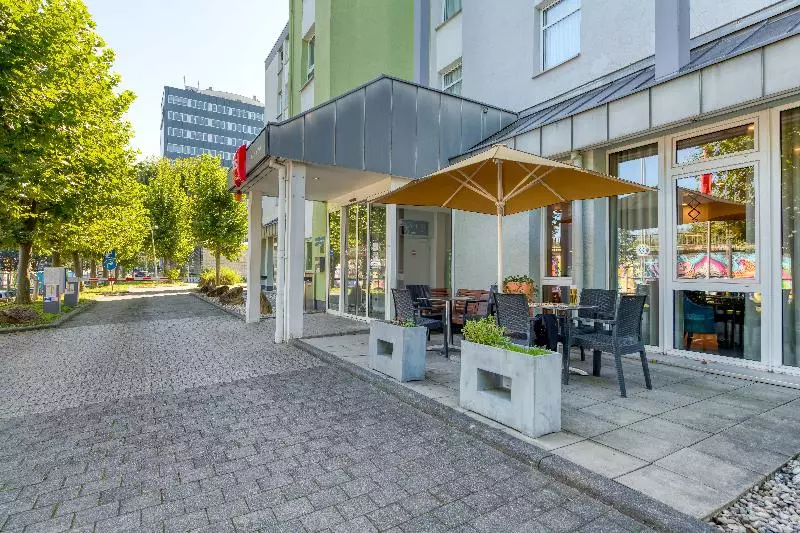 Ibis Hotel Frankfurt Messe West